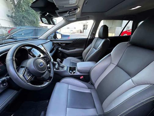 Cosmic Blue Pearl 2025 Subaru Outback Onyx Edition