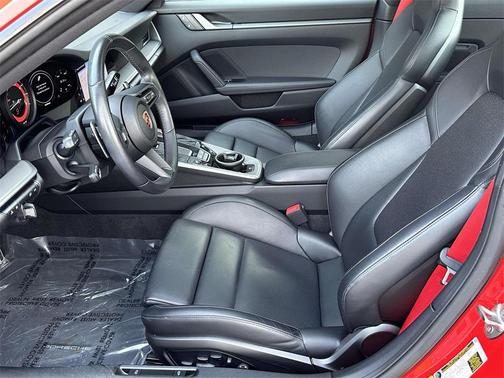 2024 Porsche 911 Carrera