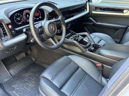 2025 Porsche Cayenne