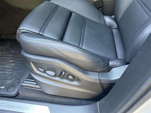 2025 Porsche Cayenne