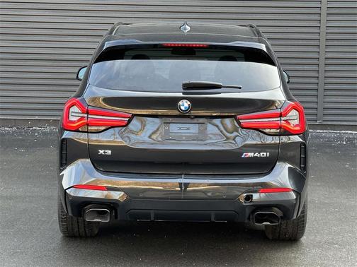 2024 BMW X3 M40i