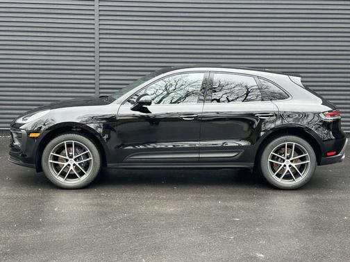 2026 Porsche Macan 