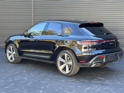 2025 Porsche Macan
