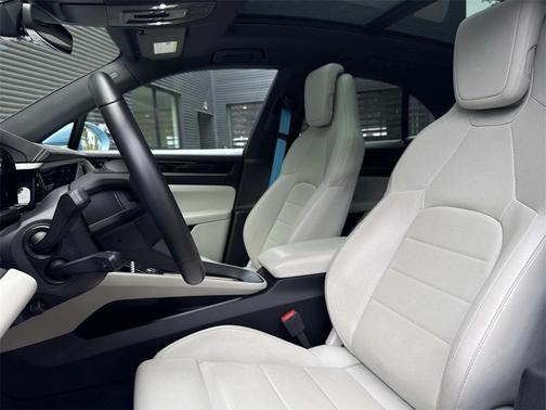 2024 Porsche Macan 4