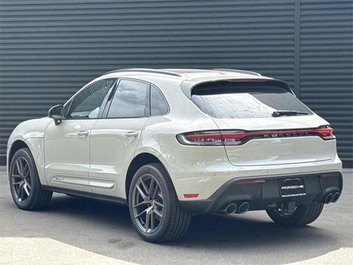 2025 Porsche Macan