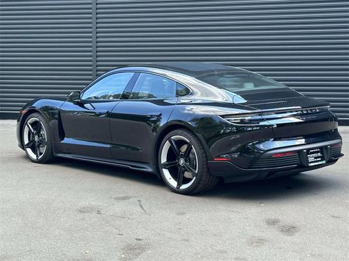 2024 Porsche Taycan Turbo
