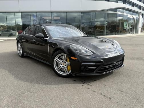 2020 Porsche Panamera Turbo Executive