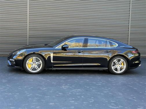 2020 Porsche Panamera Turbo Executive