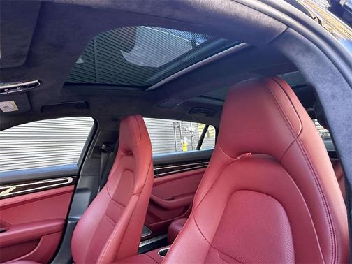 2020 Porsche Panamera Turbo Executive