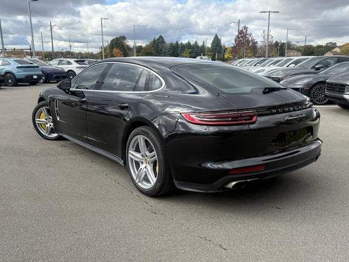 2020 Porsche Panamera Turbo Executive