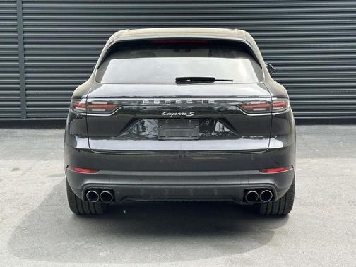 Black 2019 Porsche Cayenne S