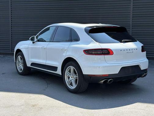 2016 Porsche Macan Macan S