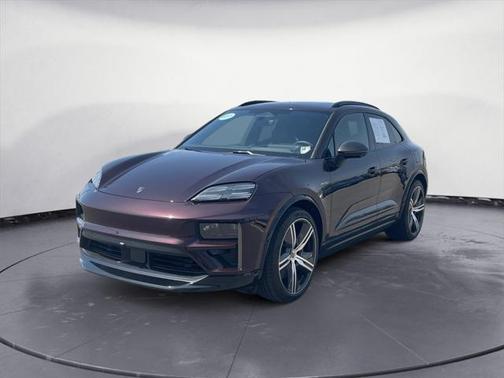 2024 Porsche Macan Turbo