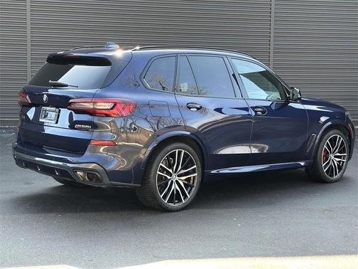 2023 BMW X5 M50i