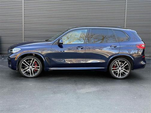 2023 BMW X5 M50i