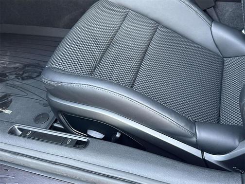 2024 Porsche 911 Carrera T