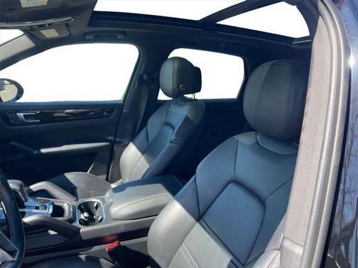 2022 Porsche Cayenne