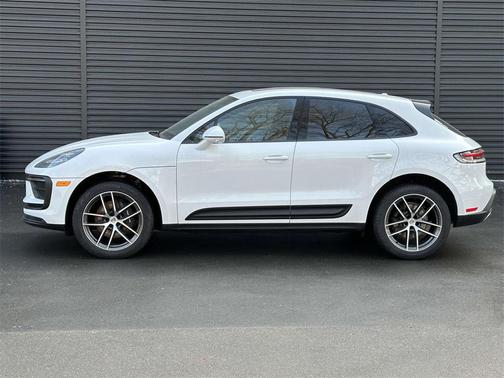 2025 Porsche Macan 