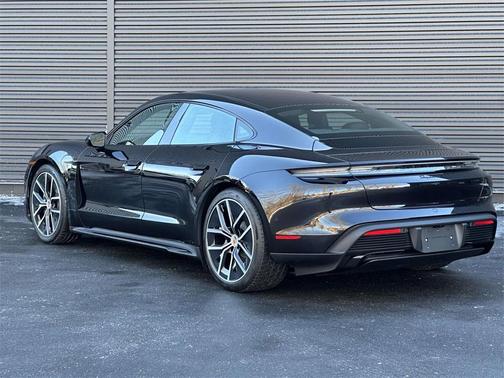 2026 Porsche Taycan 