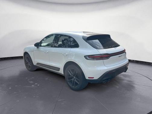 2023 Porsche Macan Base