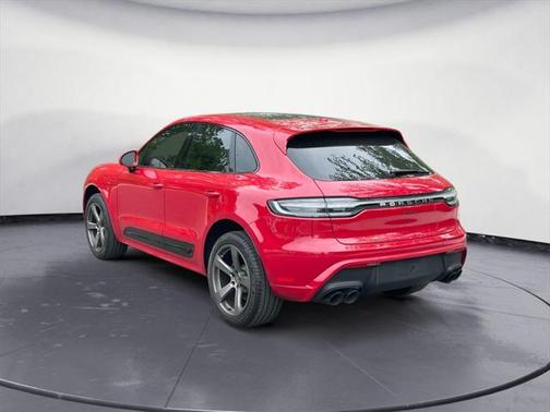2024 Porsche Macan Base
