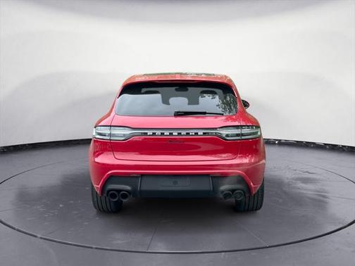 2024 Porsche Macan Base