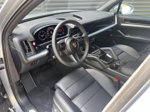 2025 Porsche Cayenne Cayenne