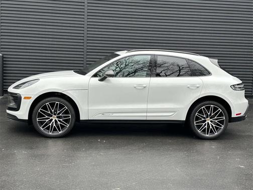 2025 Porsche Macan 
