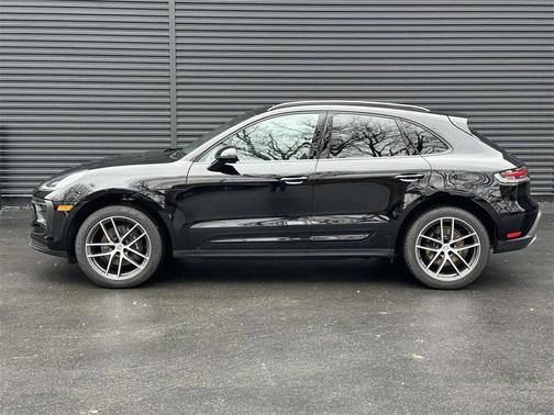 2025 Porsche Macan 