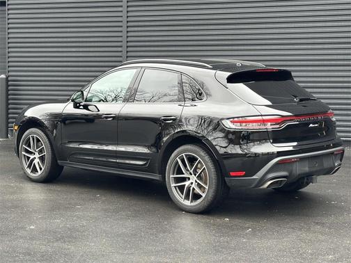 2025 Porsche Macan 
