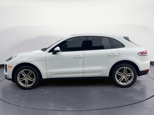 2020 Porsche Macan Base