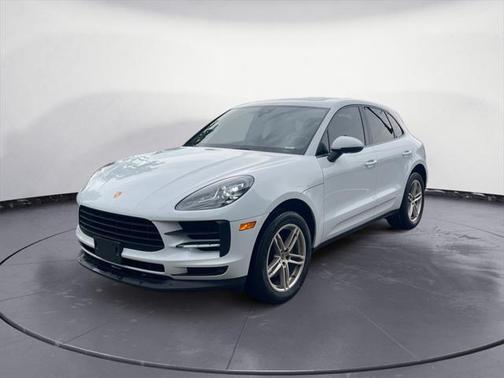 2020 Porsche Macan Base