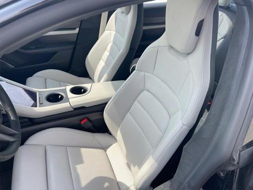 2024 Porsche Taycan Turbo