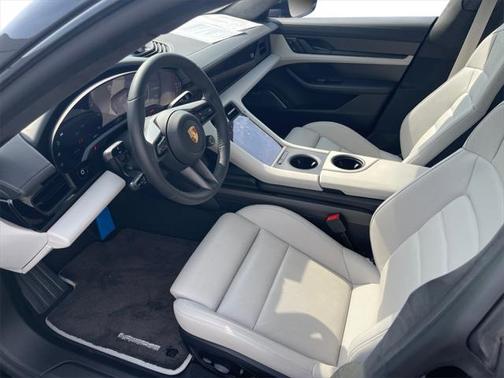 2024 Porsche Taycan Turbo
