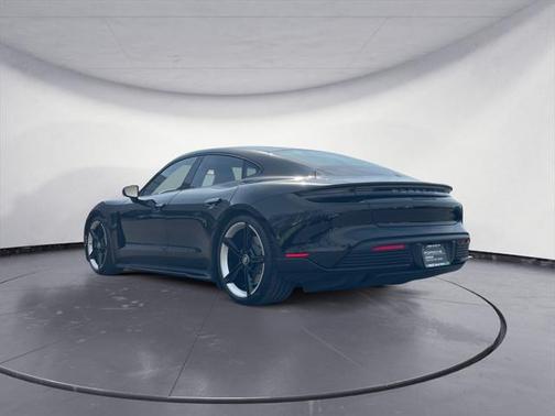 2024 Porsche Taycan Turbo