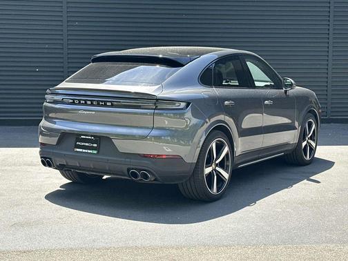 Gray 2025 Porsche Cayenne Cayenne