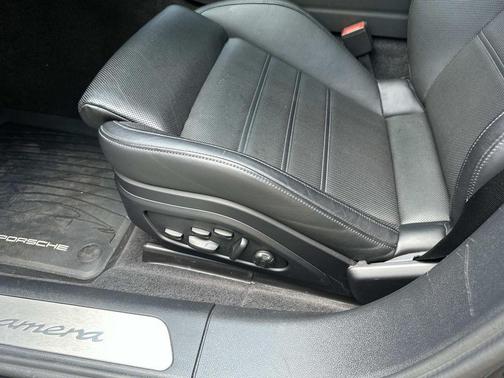 2024 Porsche Panamera 4