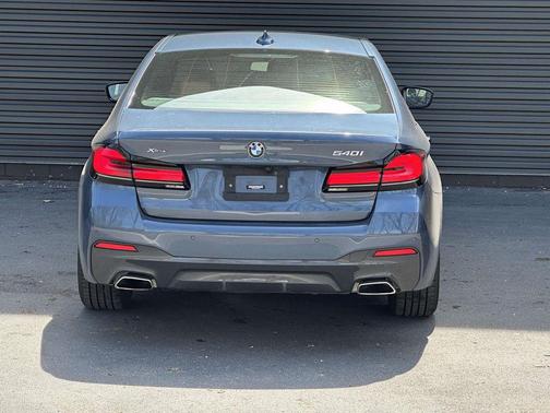 Arctic Race Blue Metallic 2023 BMW 540 i xDrive