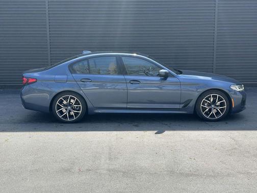 Arctic Race Blue Metallic 2023 BMW 540 i xDrive