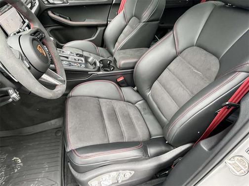 2026 Porsche Macan GTS