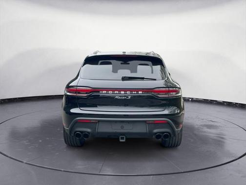 2024 Porsche Macan Base