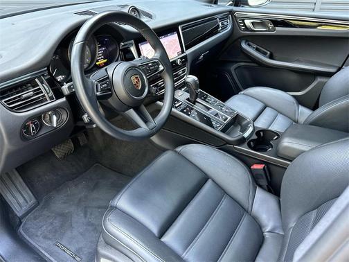 2024 Porsche Macan S