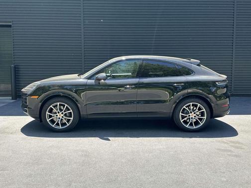 Chromite Black Metallic 2026 Porsche Cayenne Cayenne