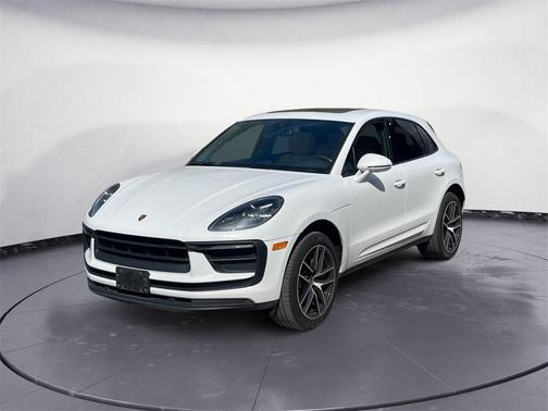 2022 Porsche Macan