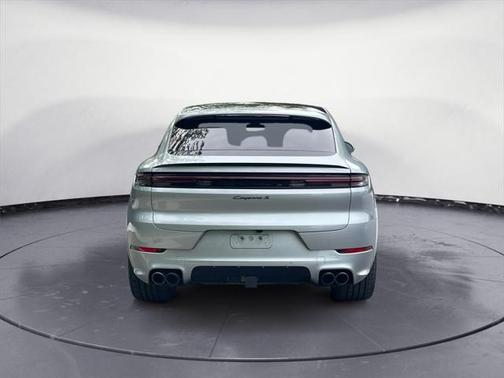 2025 Porsche Cayenne S