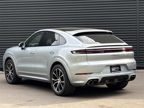 2025 Porsche Cayenne S