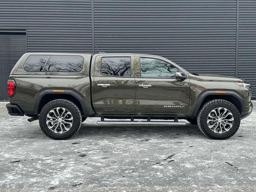 2024 GMC Canyon Denali