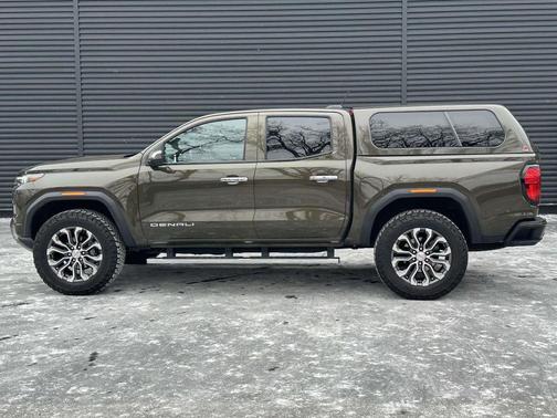 2024 GMC Canyon Denali