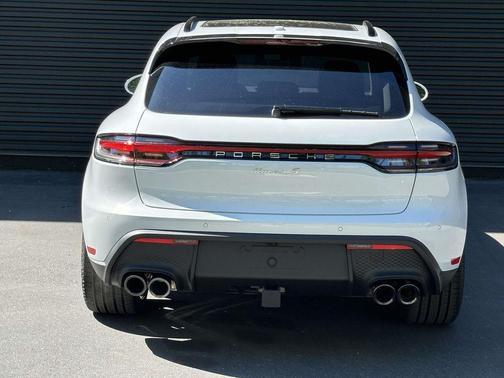 Carrara White 2026 Porsche Macan Macan