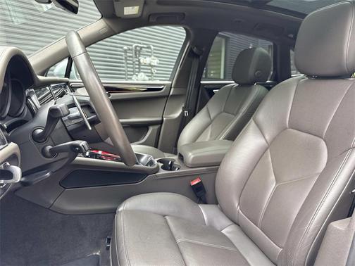 2023 Porsche Macan S